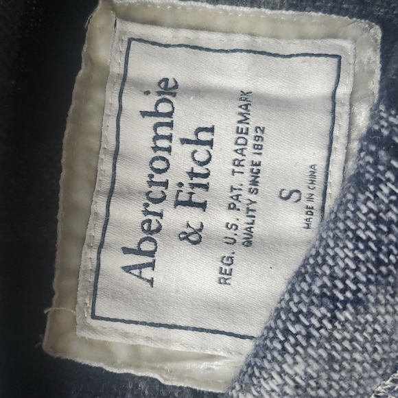 Abercrombie & Fitch top - Picture 2 of 8